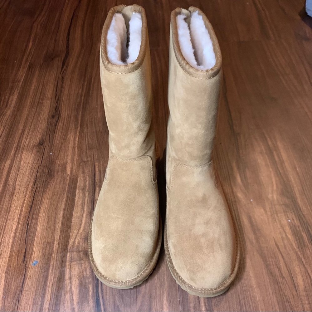 UGG boots size 4 kids - Picture 5 of 5